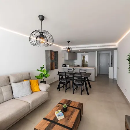 Serene Seaview Retreat In Higueron: 2br Oasis Апартаменты *